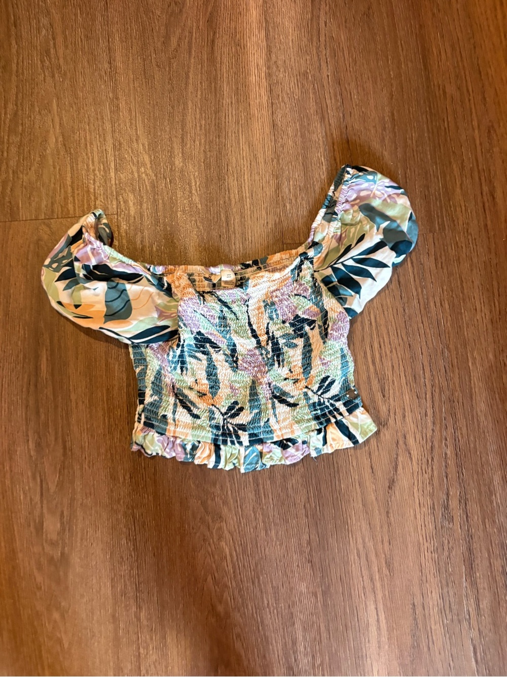 Roxy Smocked Floral Puff-Sleeve Crop Top in Multicolor